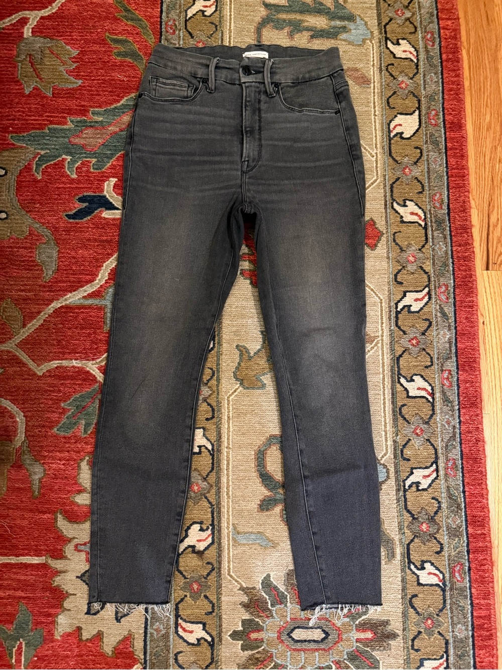 Good American Grey Raw Hem Skinny, size 6/28